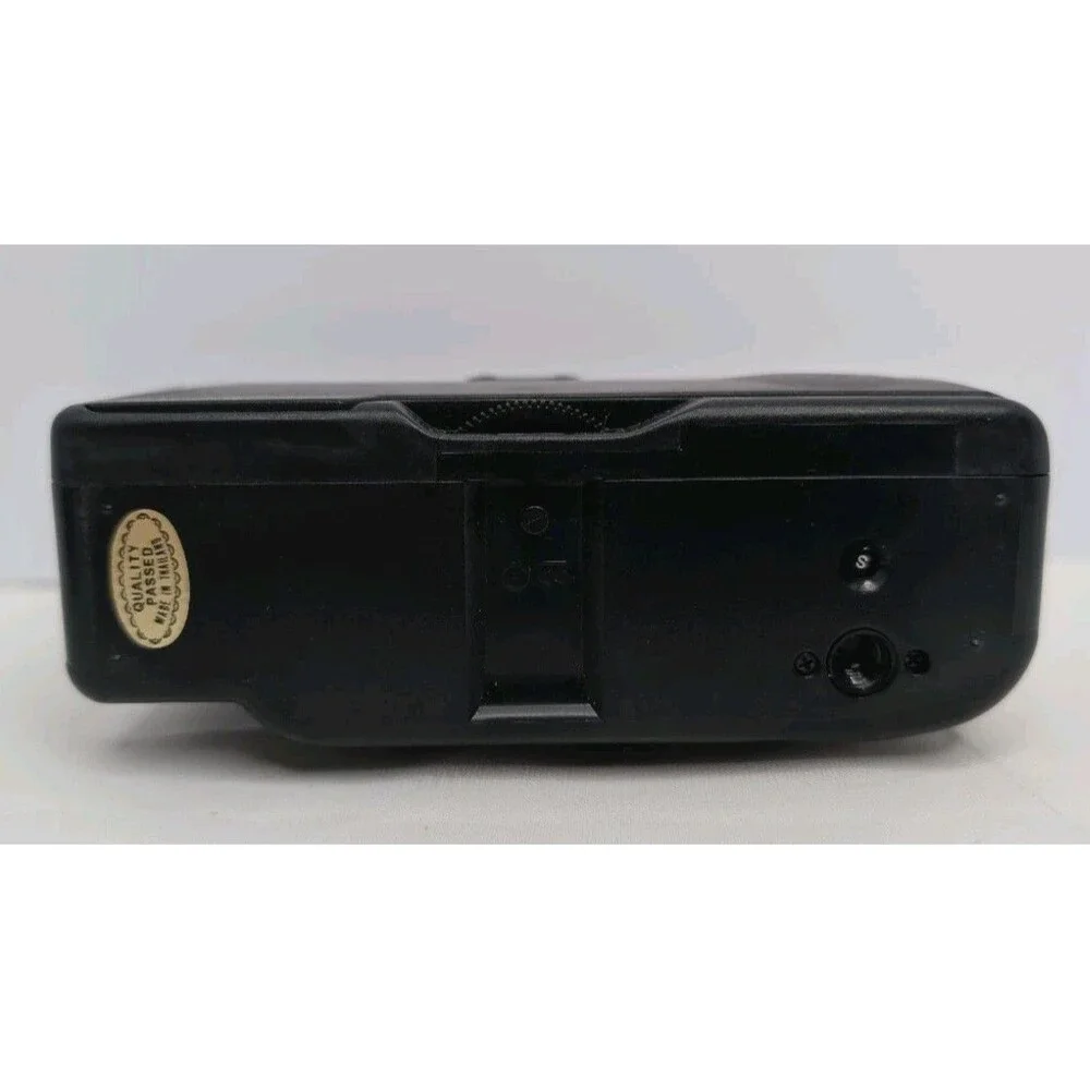 Vivitar EZ 35 35mm Focus Free Film Camera Black Point & Shoot Untested Pre-Owned